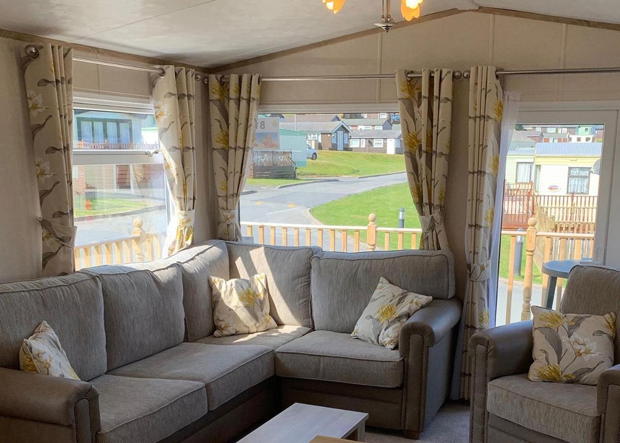 Ocean Heights Holiday Park New Quay  Exterior foto